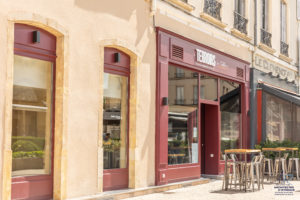 restaurant-dégustation-terrasse-bar-à-vin-planches-apéro-roanne